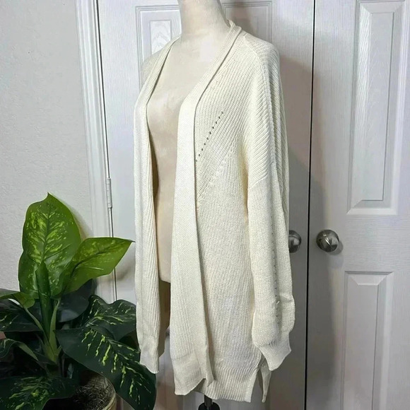 Universal Thread Women’s Open-front Cozy Knit Cardigan Color Cream Size 2X - Picture 6 of 12
